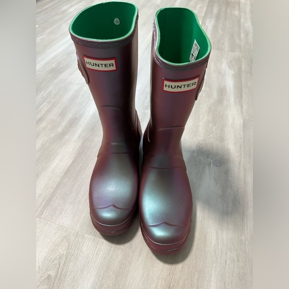 Hunter Shoes - Hunter Womens Original Short Nebula Rain Boots size 9